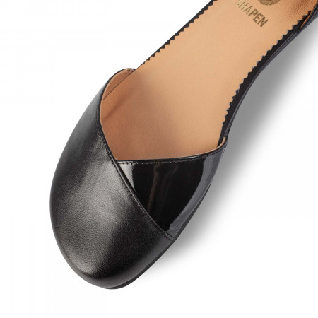 Shapen Poppy black regular